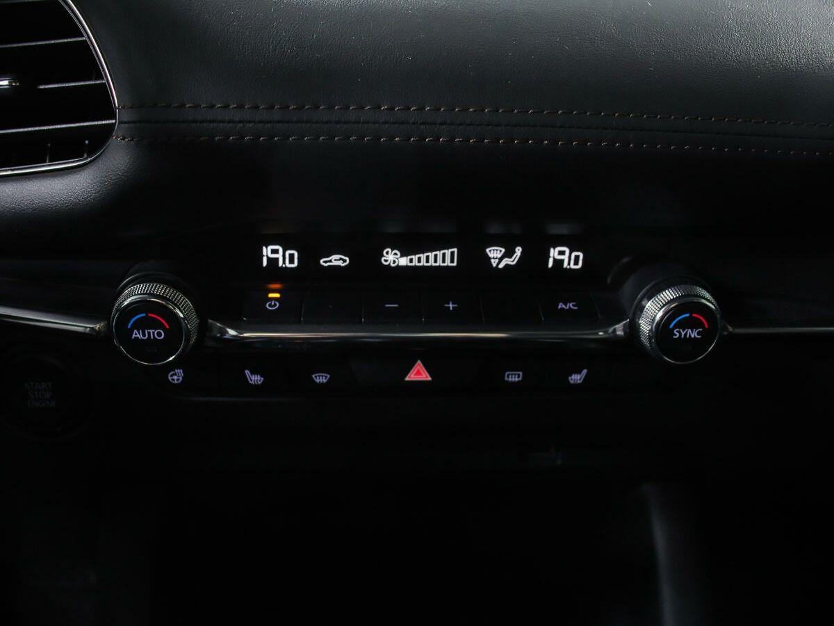 Mazda 3 2019, серый