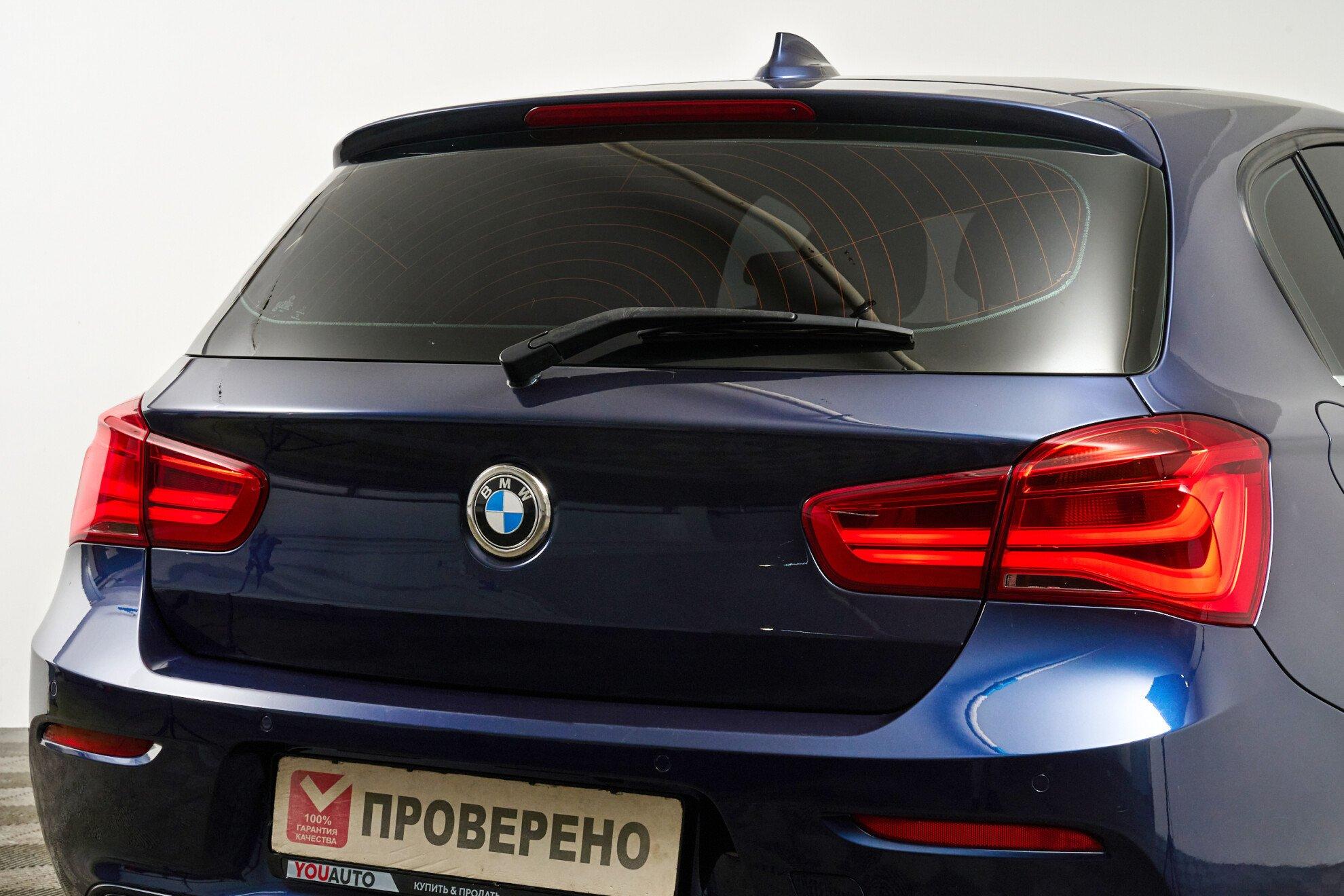 BMW 1 серии 2017, синий