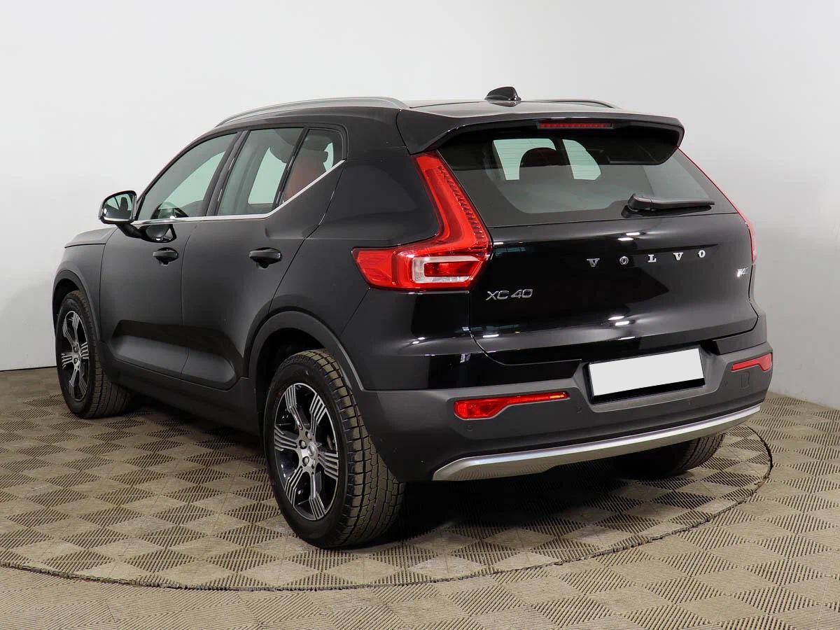 Volvo XC40 2021, черный