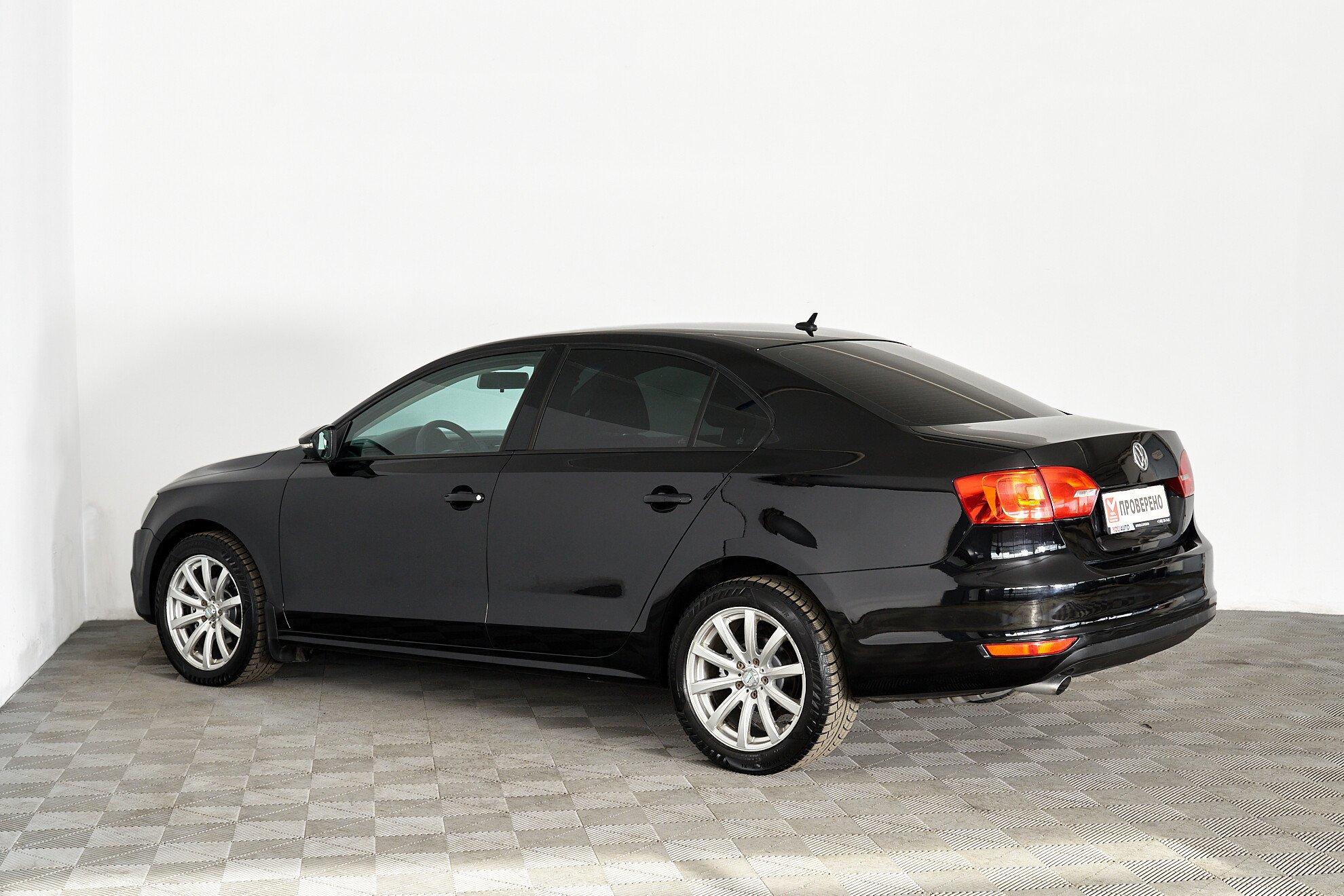Volkswagen Jetta 2013, черный