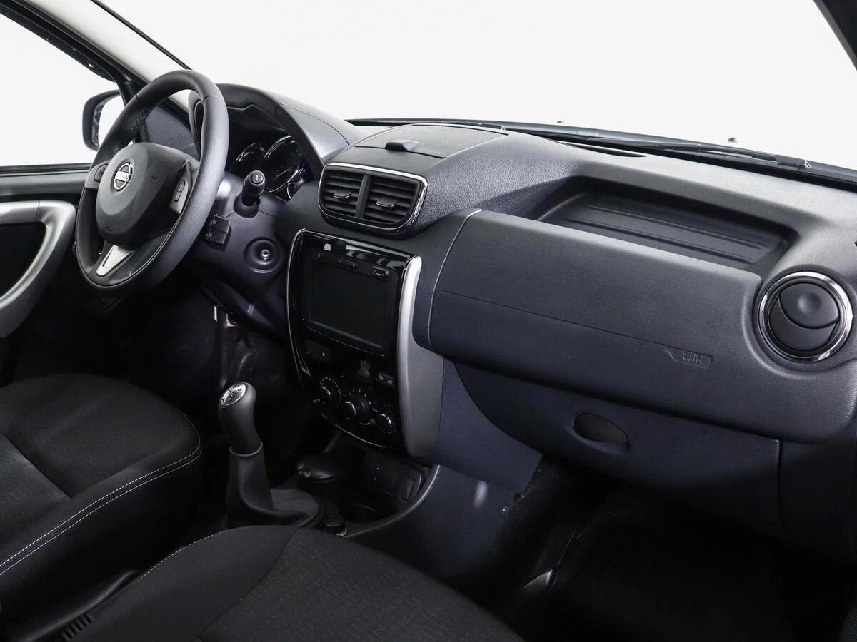 Nissan Terrano 2018, белый