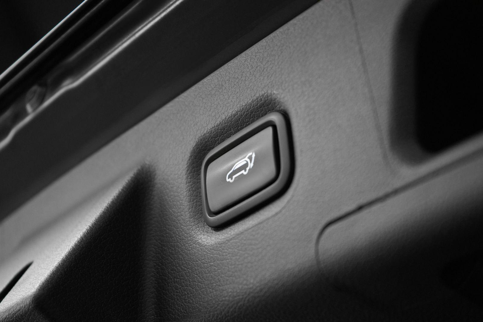 Hyundai Santa Fe 2020, черный