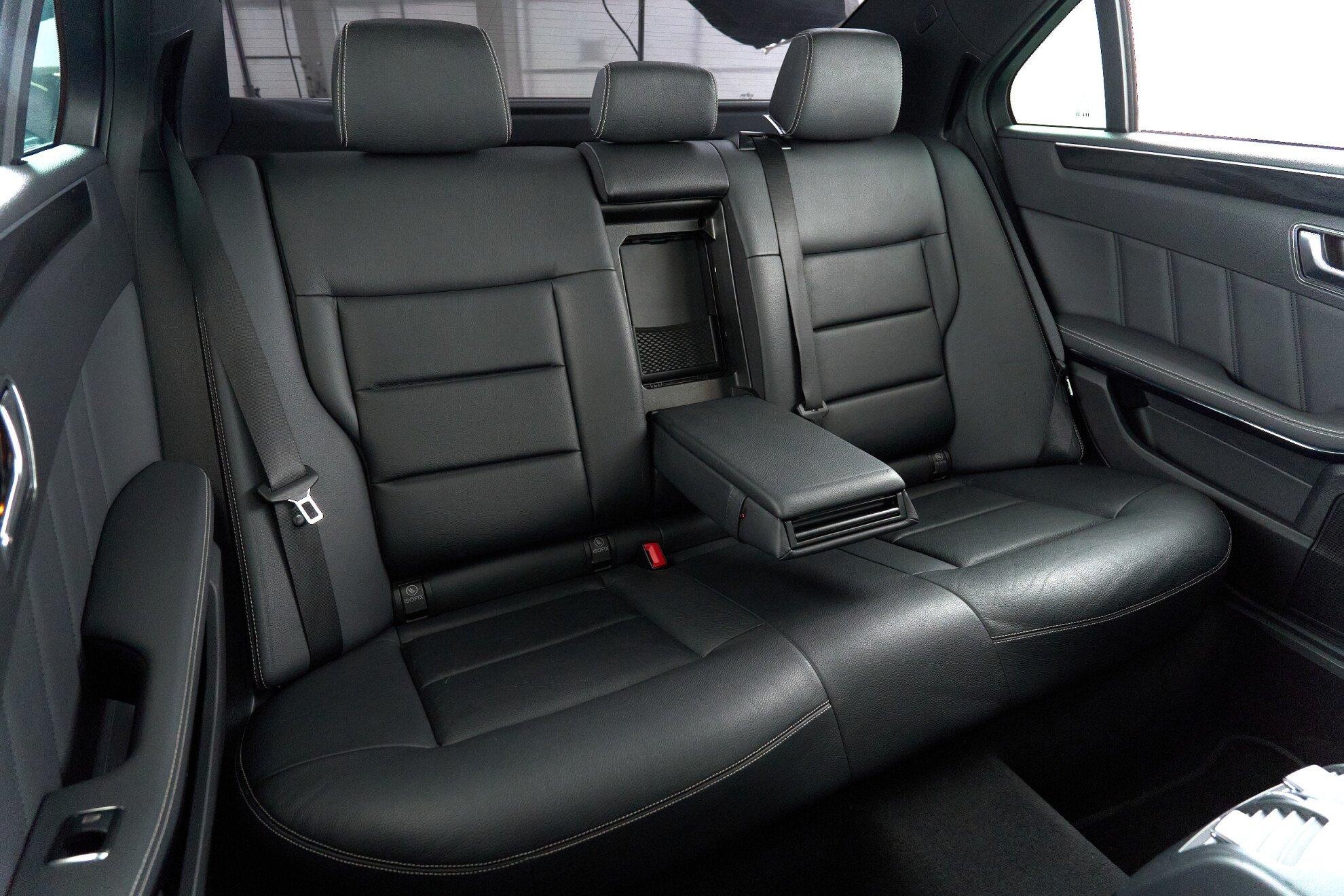 Mercedes-Benz E-Класс 2012, белый