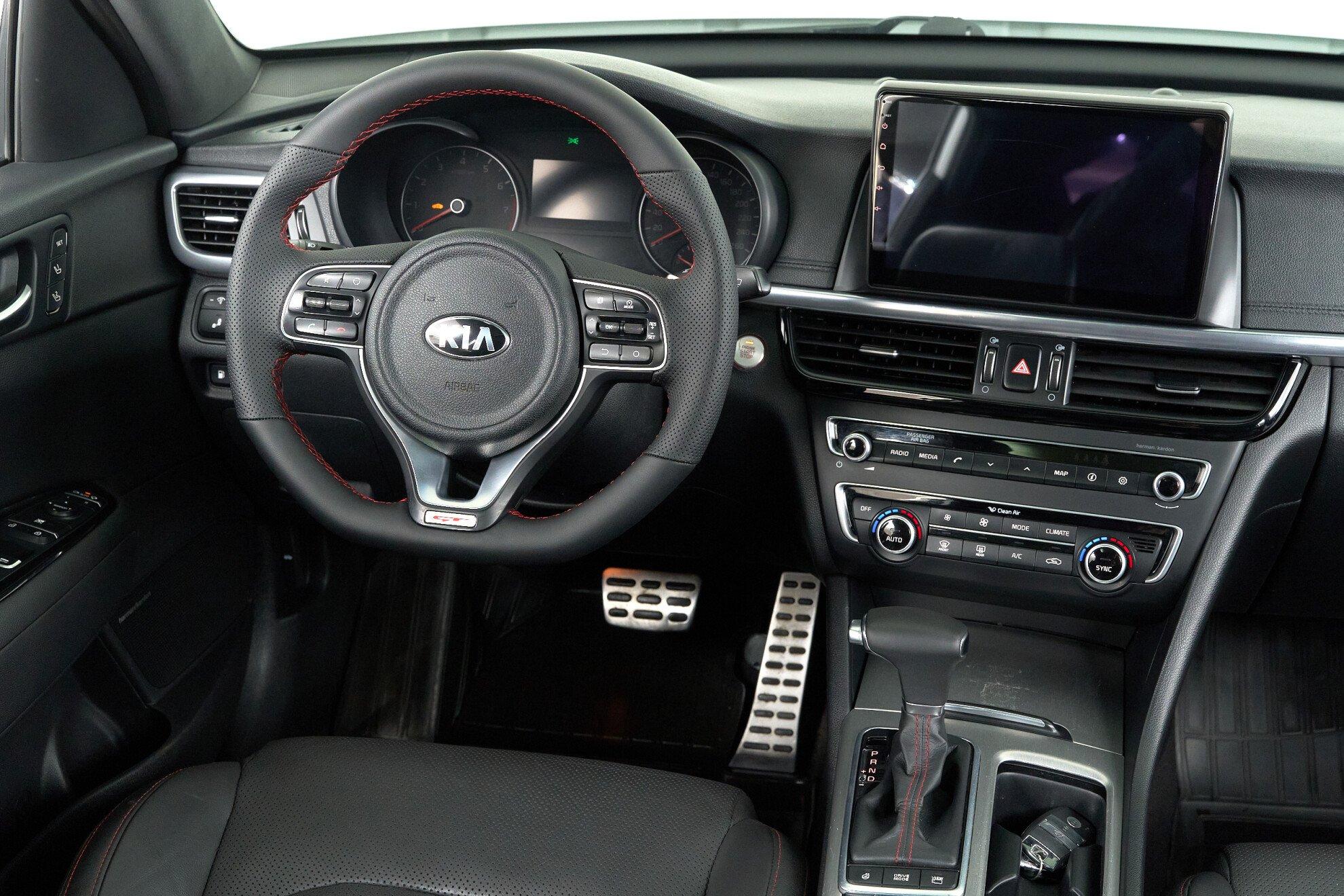 Kia Optima 2016, белый