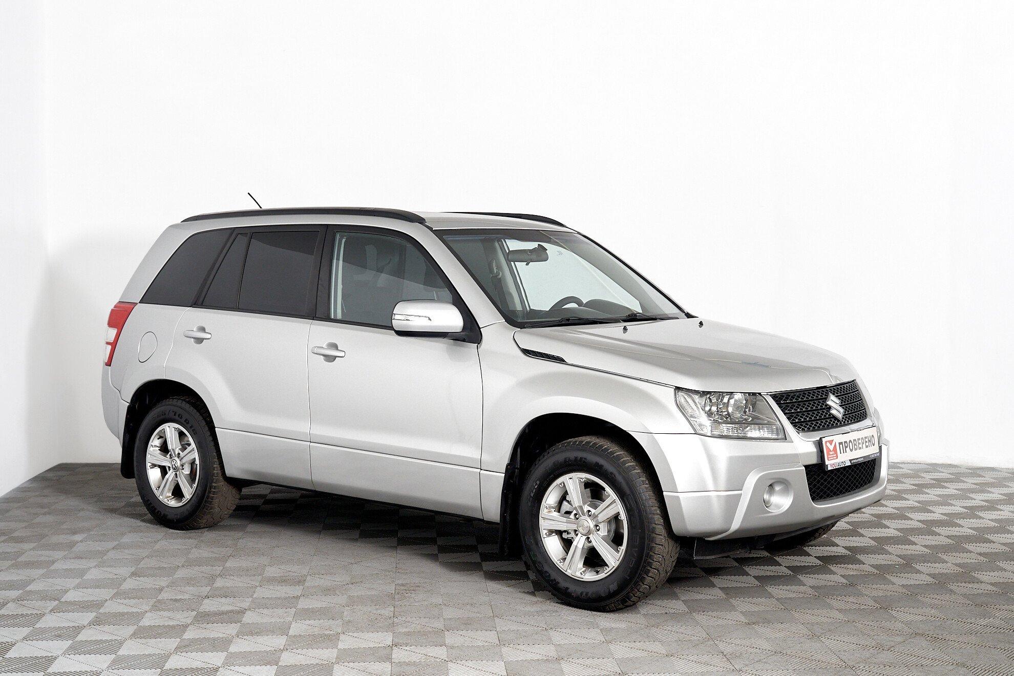 Suzuki Grand Vitara 2010, серебряный