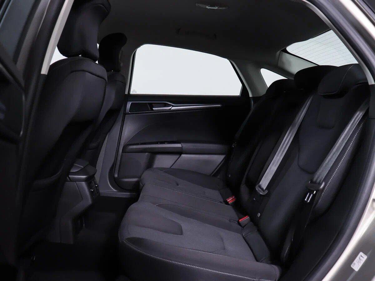 Ford Mondeo 2019, бежевый