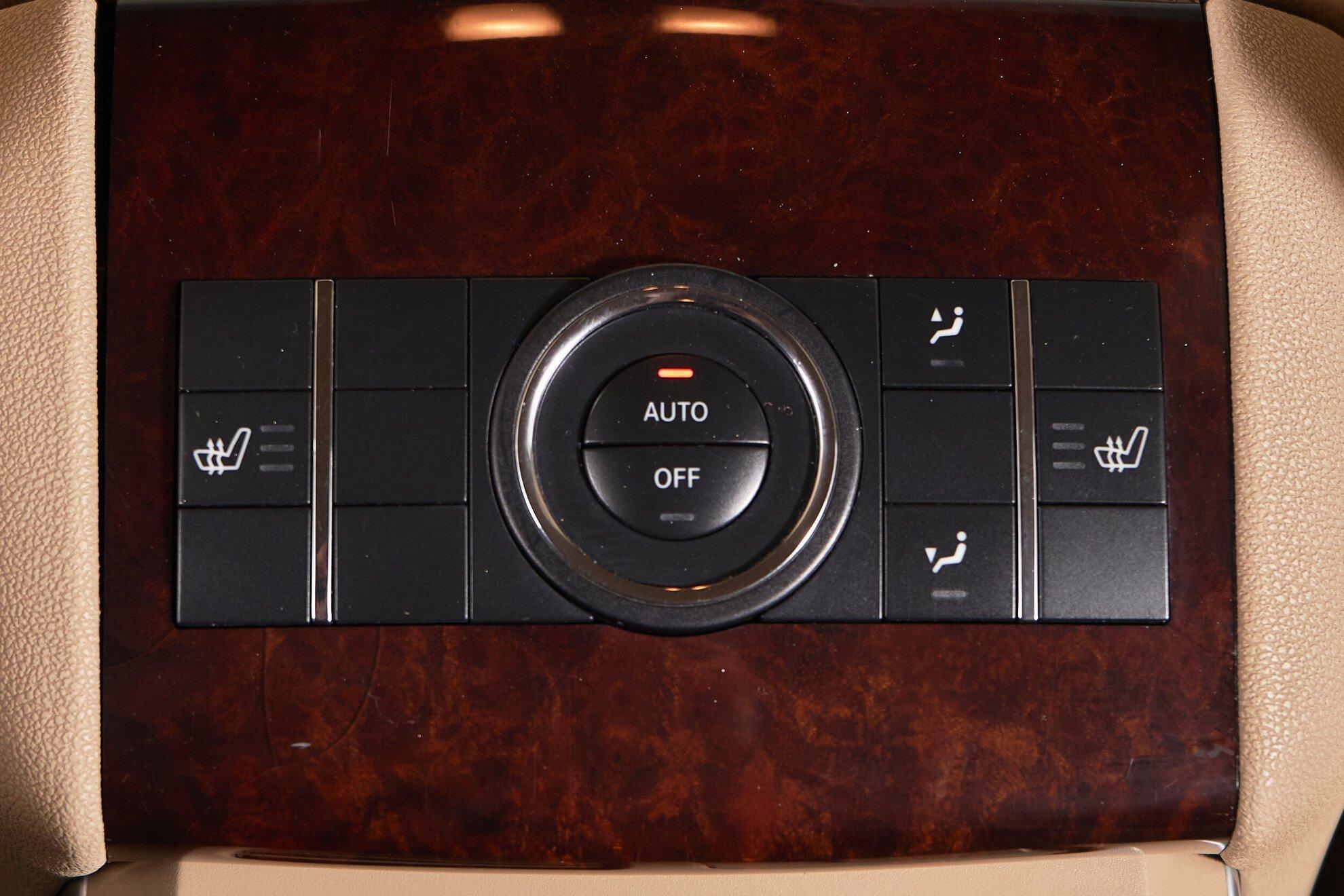 Mercedes-Benz R-Класс 2008, бежевый
