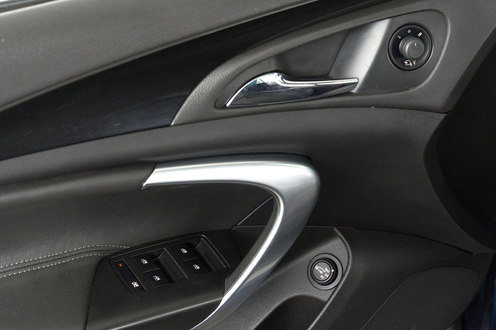 Opel Insignia 2012, синий