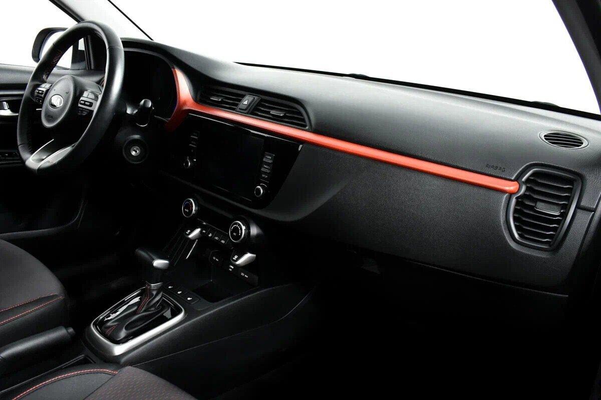 Kia Rio 2022, белый