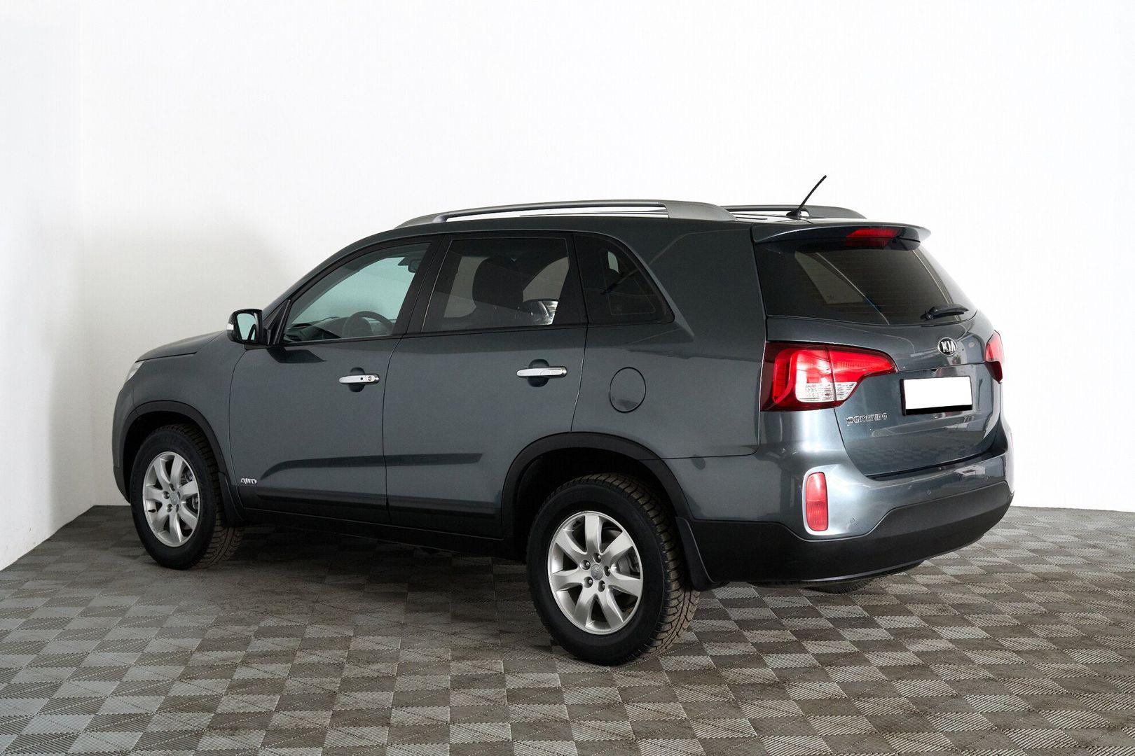 Kia Sorento 2015, зеленый