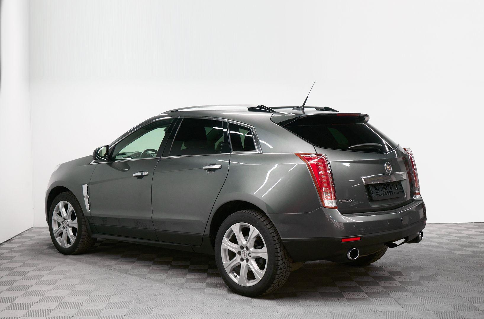 Cadillac SRX 2010, серый