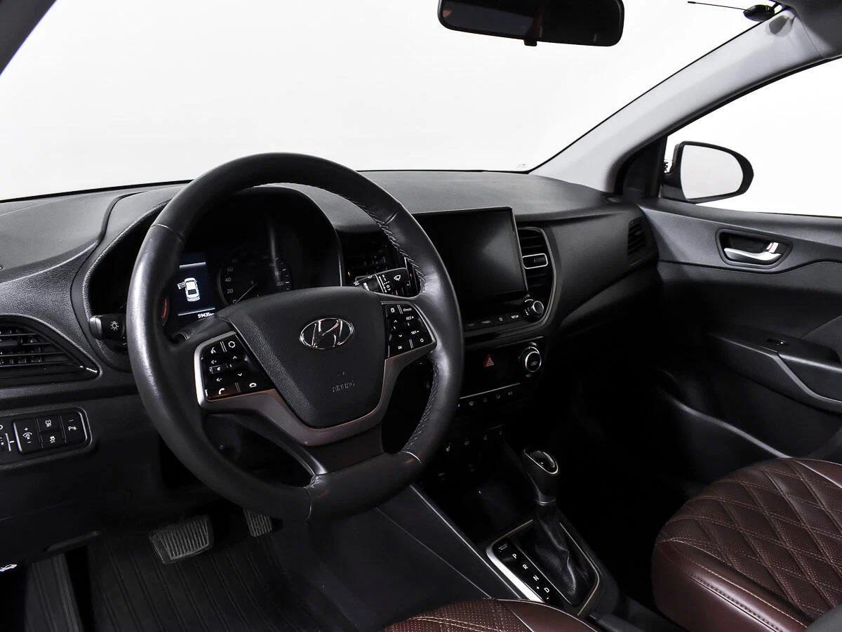 Hyundai Solaris 2022, синий