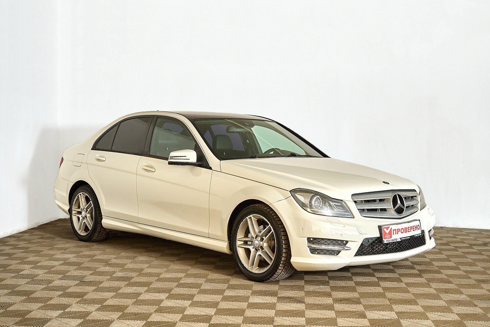 Mercedes-Benz C-Класс 2013, белый