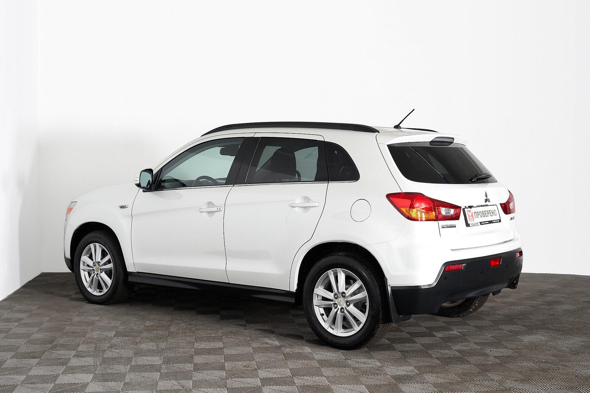 Mitsubishi ASX 2012, белый