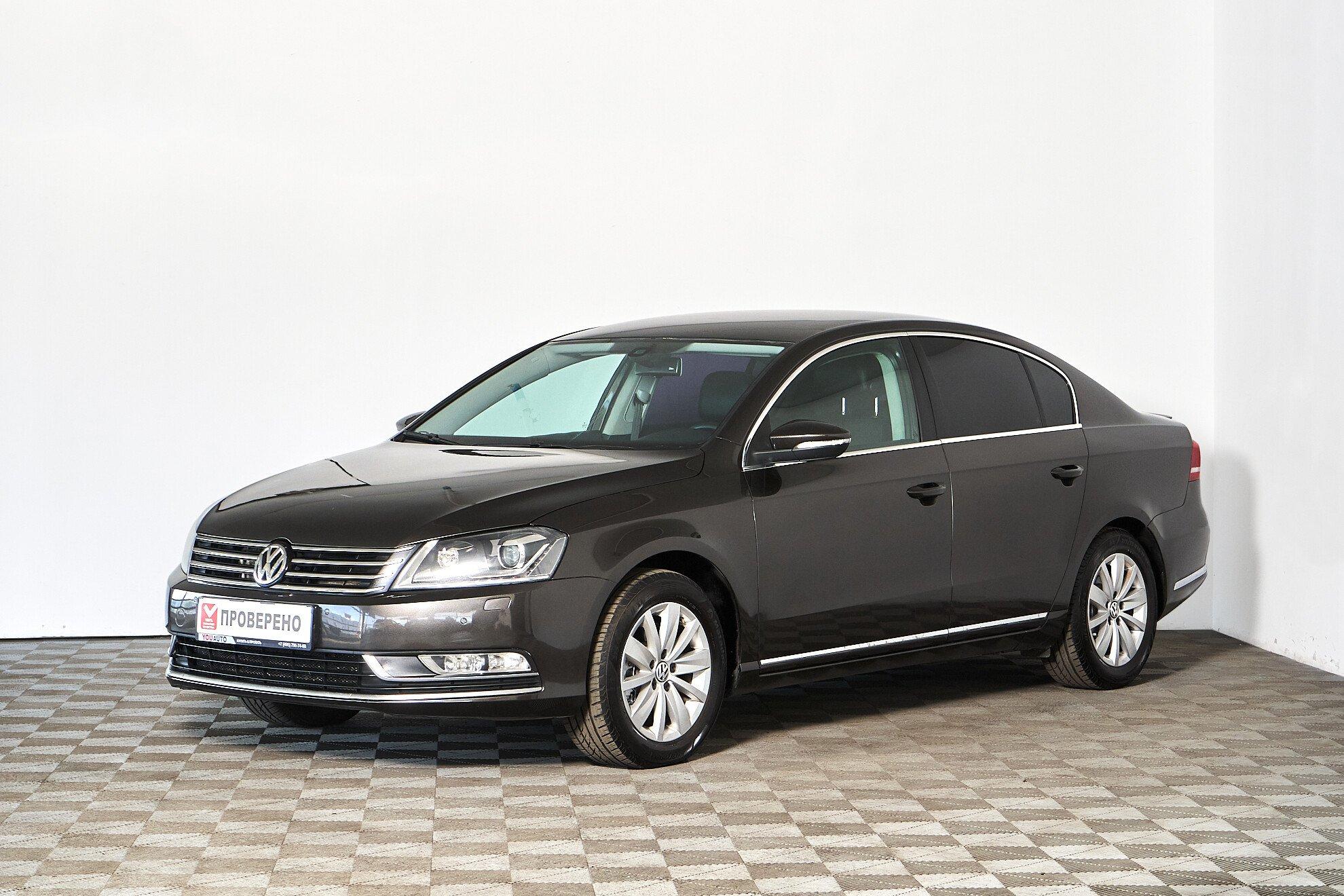 Volkswagen Passat 2013, коричневый