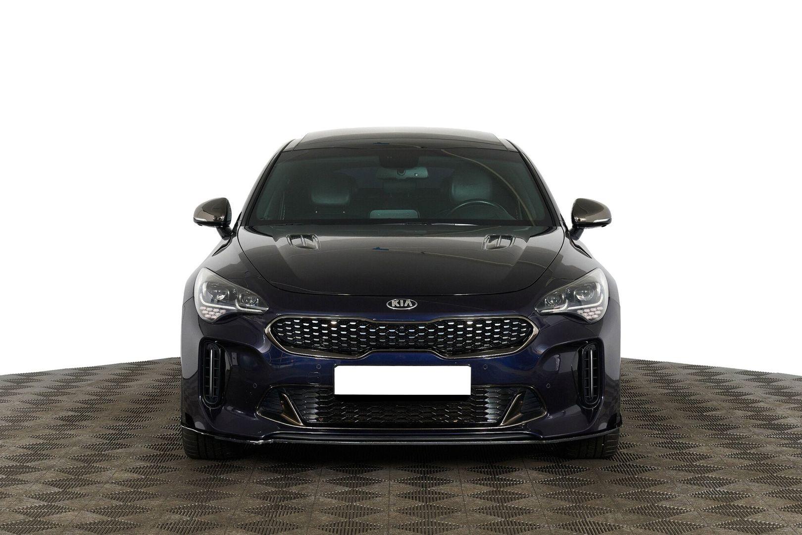 Kia Stinger 2019, синий