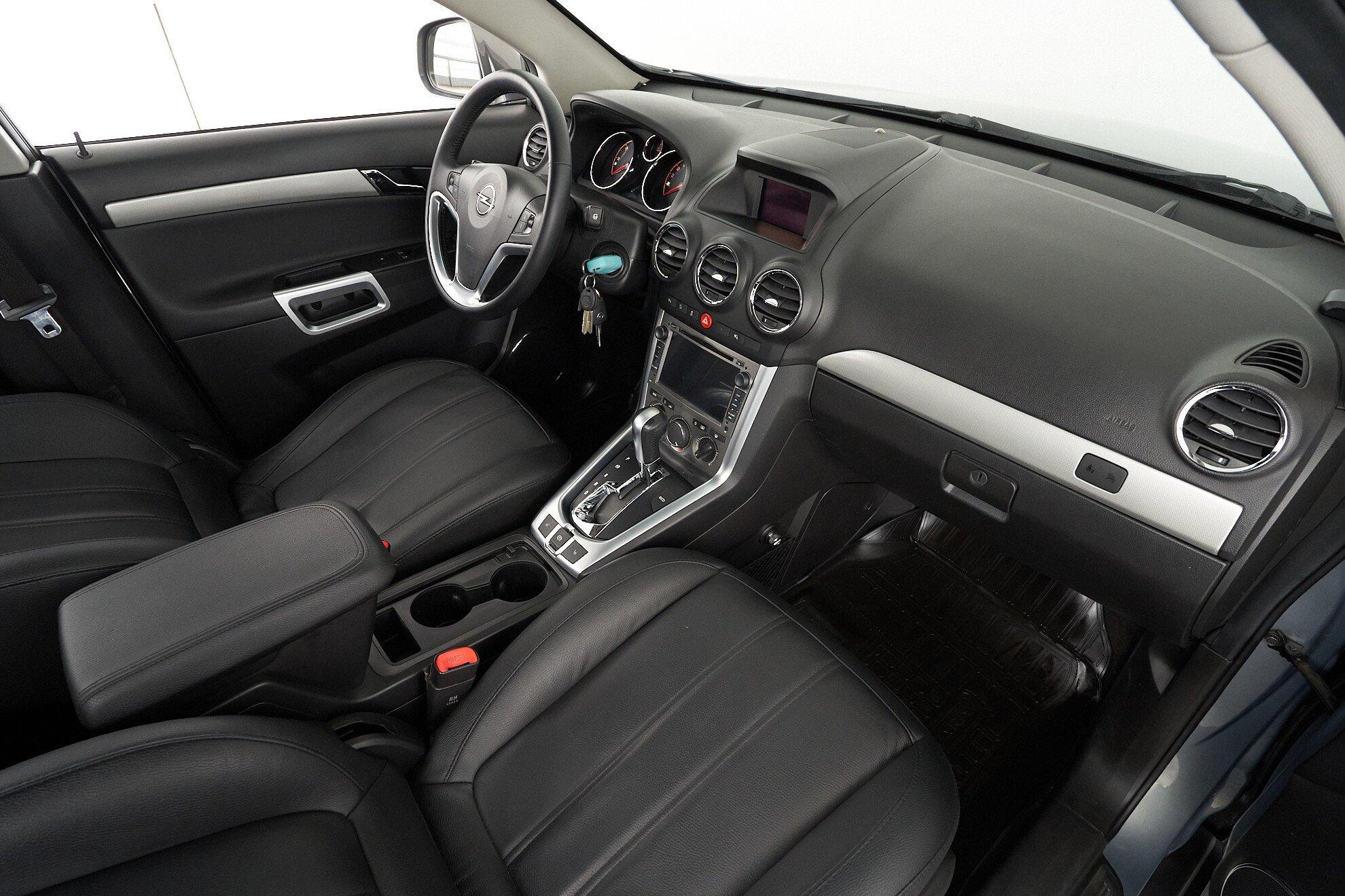 Opel Antara 2013, серый