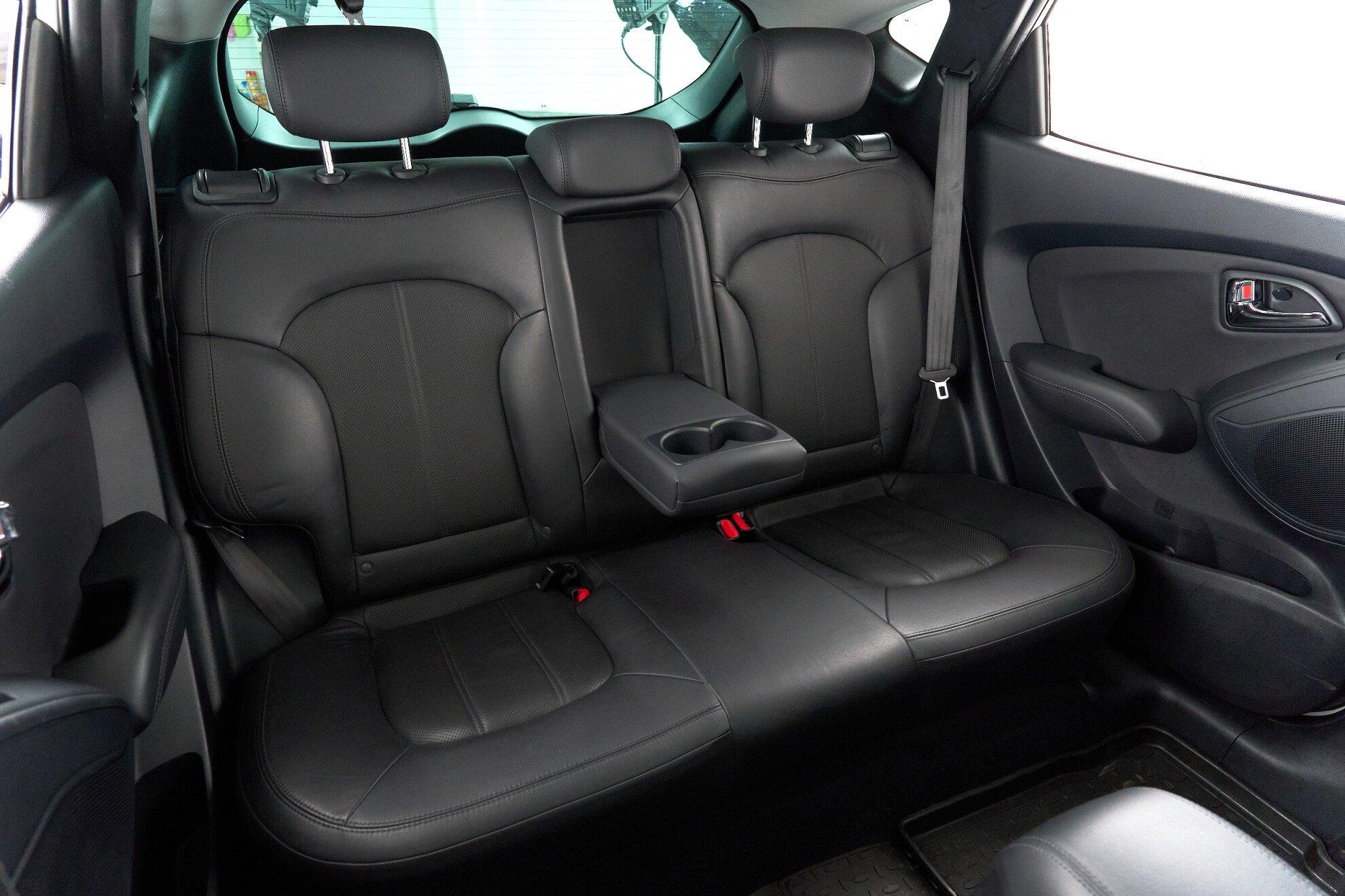 Hyundai ix35 2011, белый