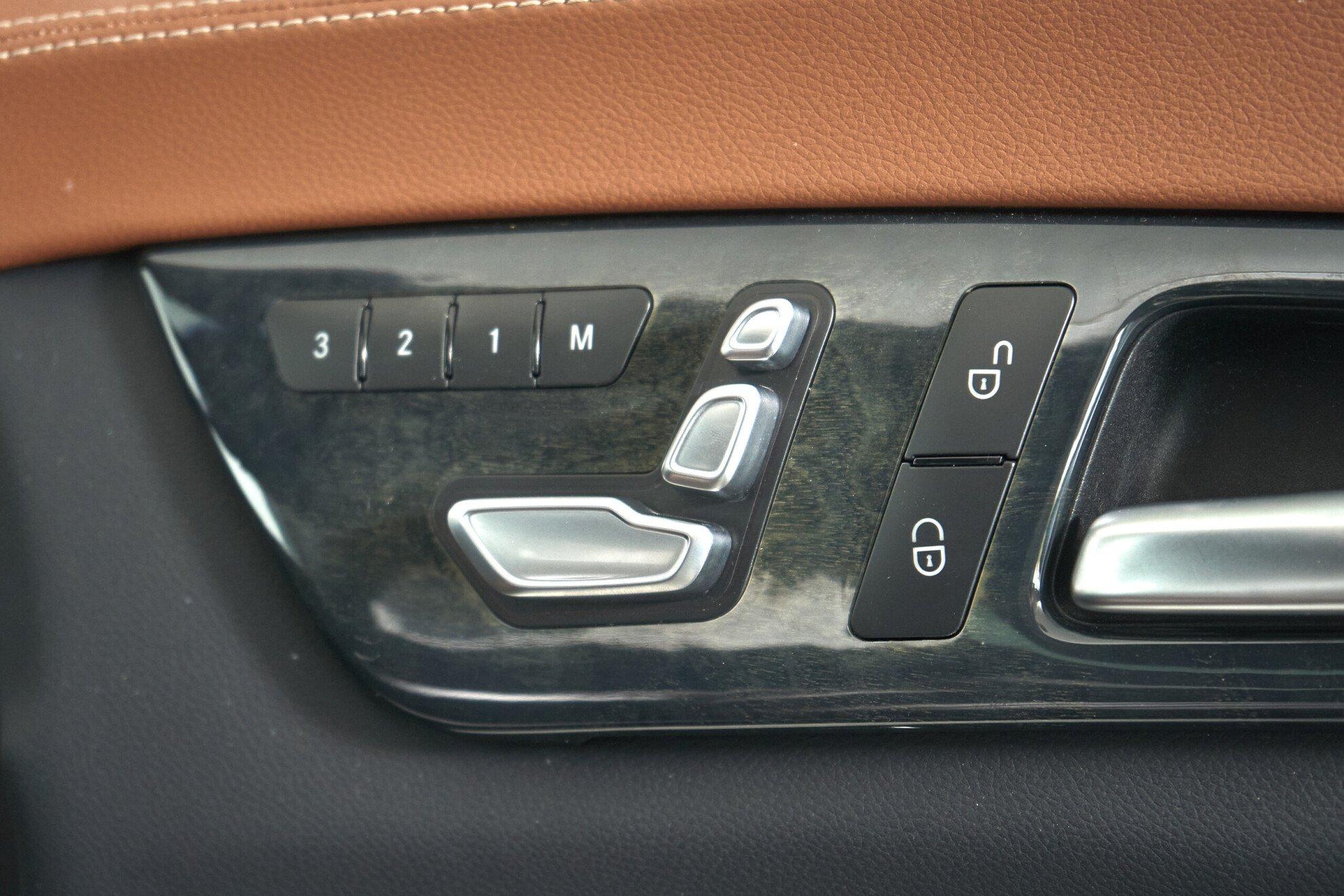 Mercedes-Benz CLS 2016, белый