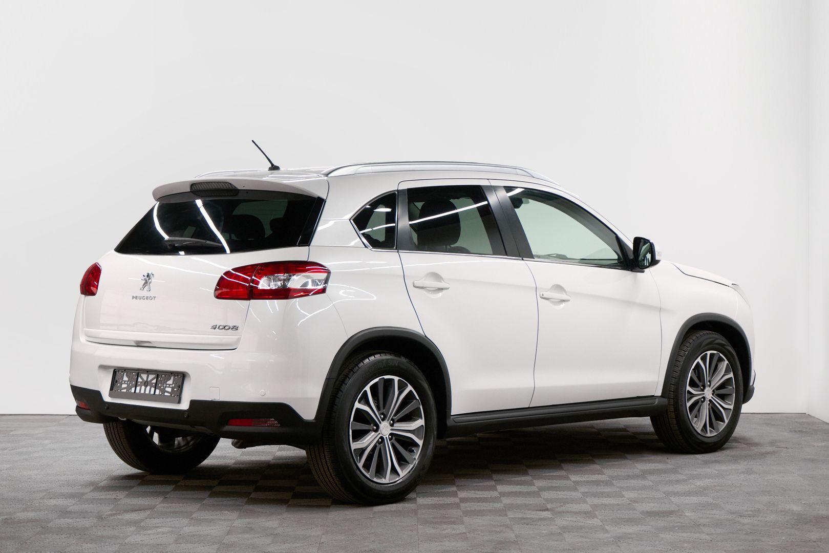 Peugeot 4008 2012, белый