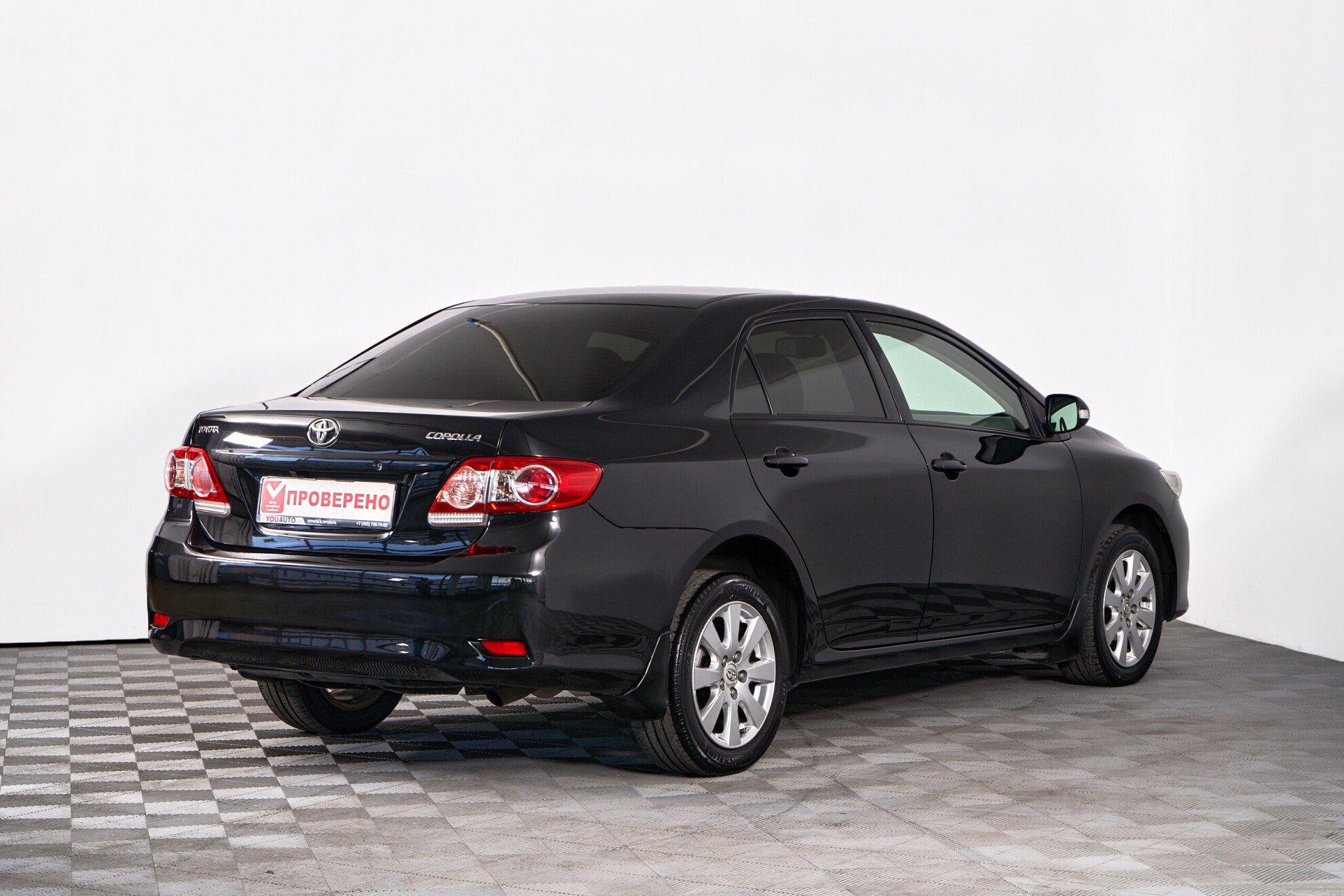 Toyota Corolla 2012, черный