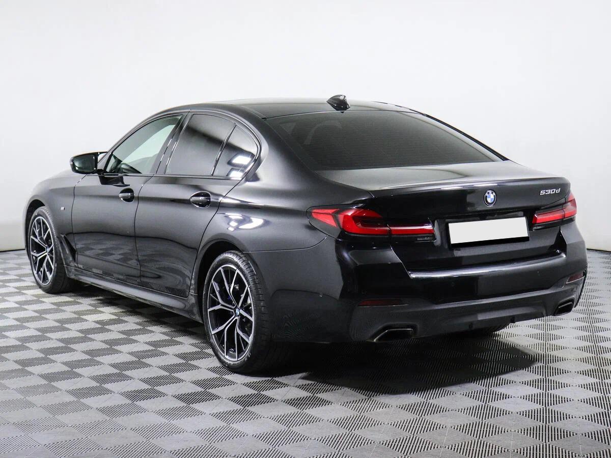 BMW 5 серии 2021, черный