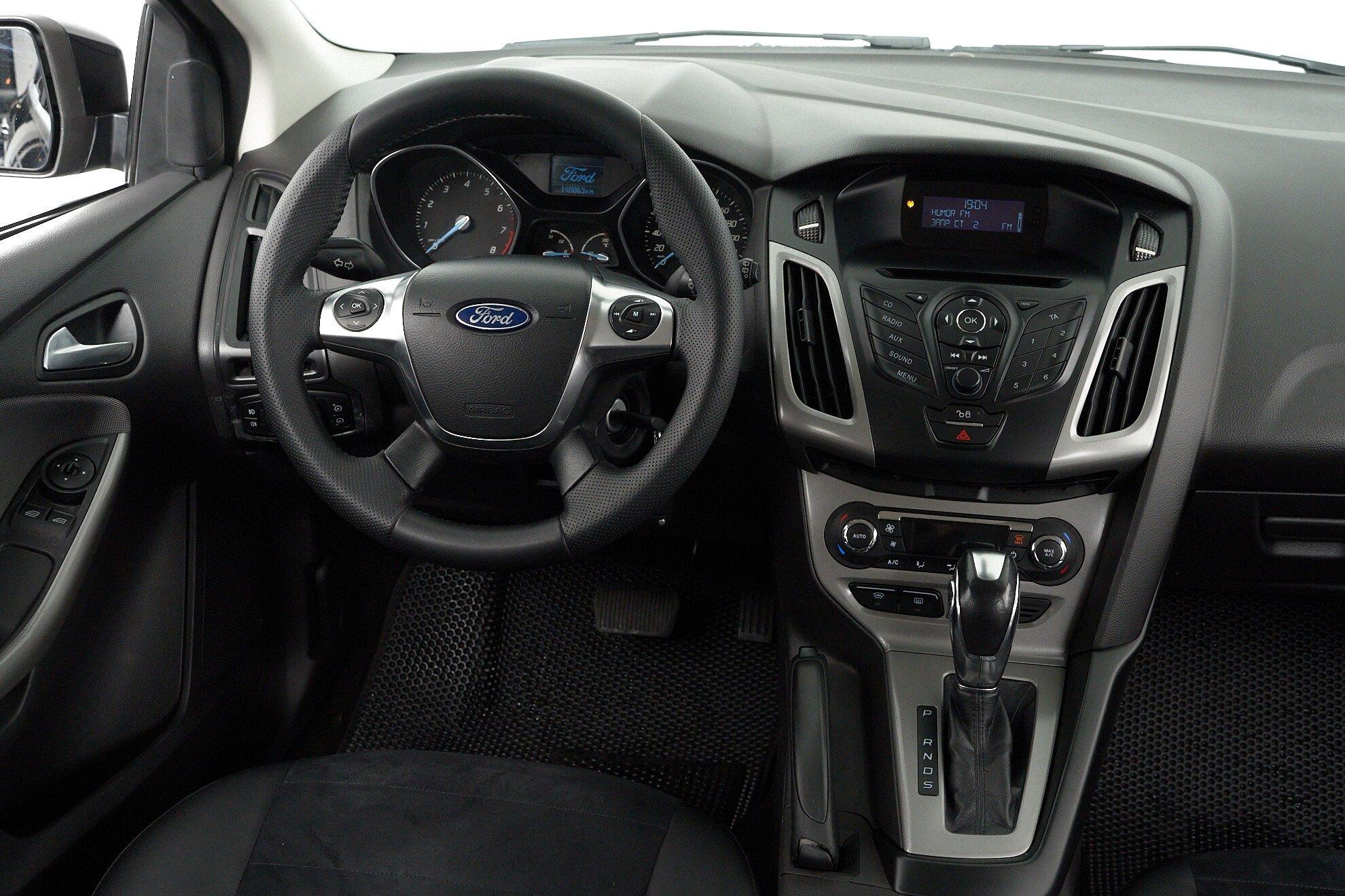 Ford Focus 2014, черный