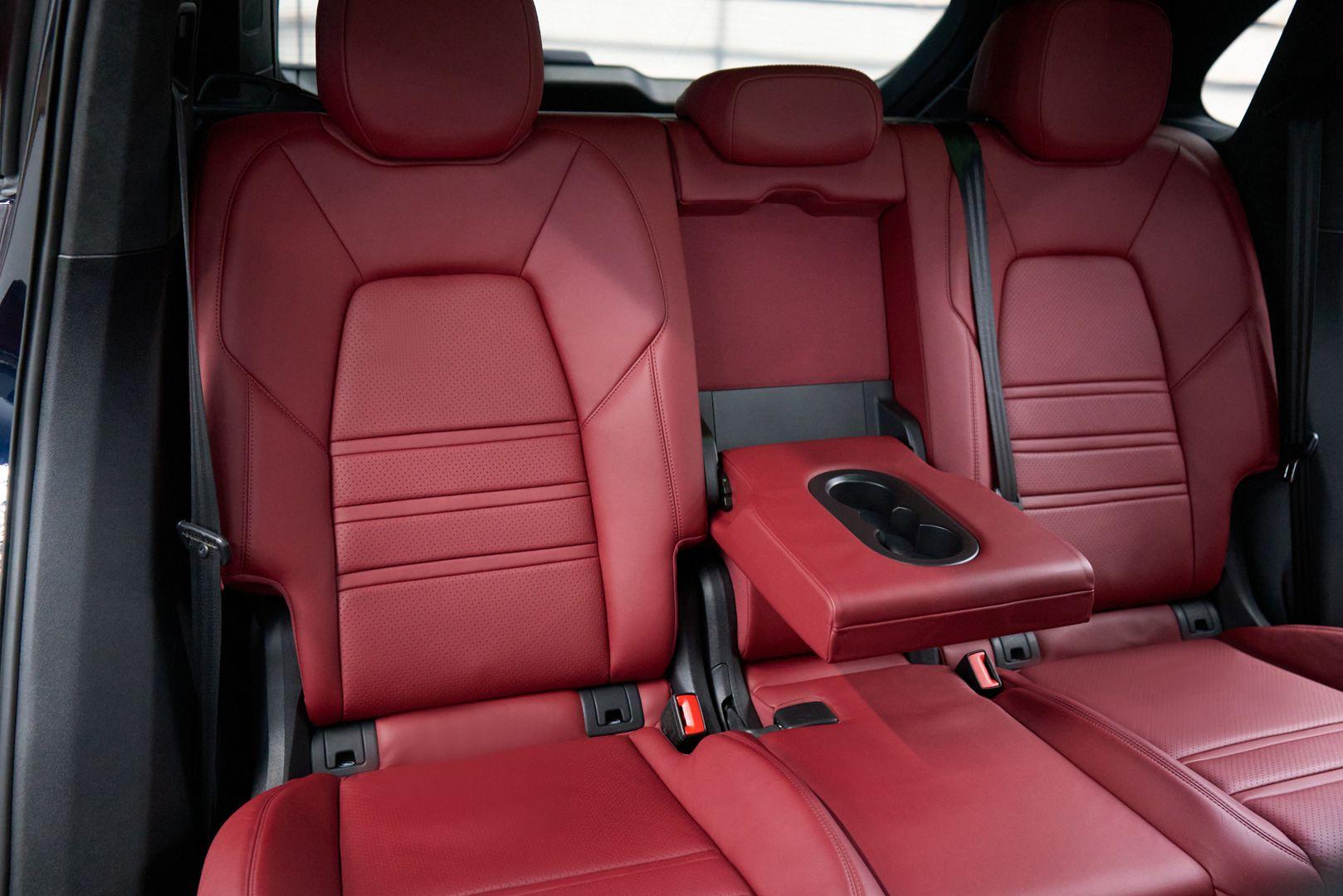 Porsche Cayenne 2019, синий