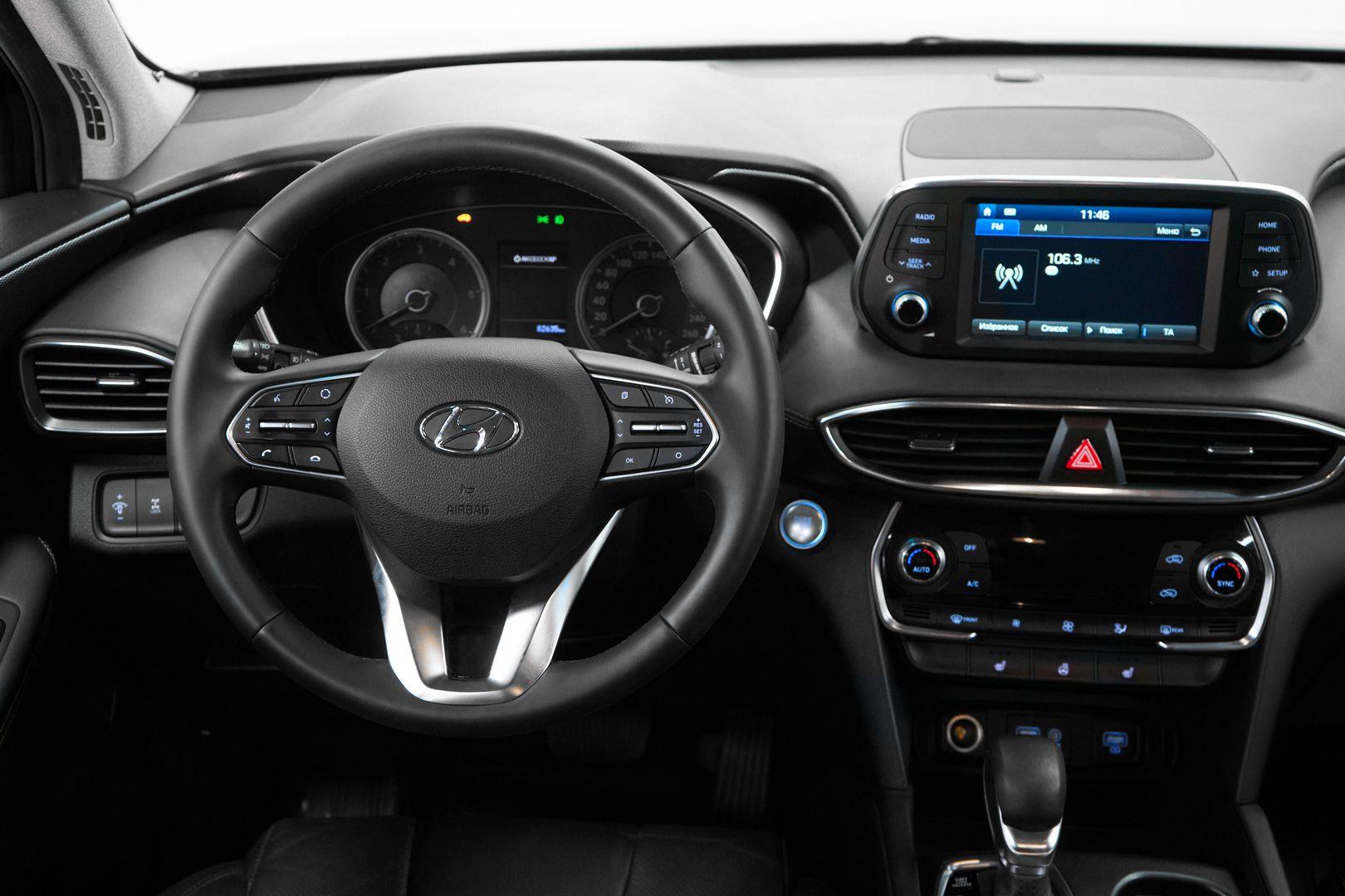 Hyundai Santa Fe 2020, черный