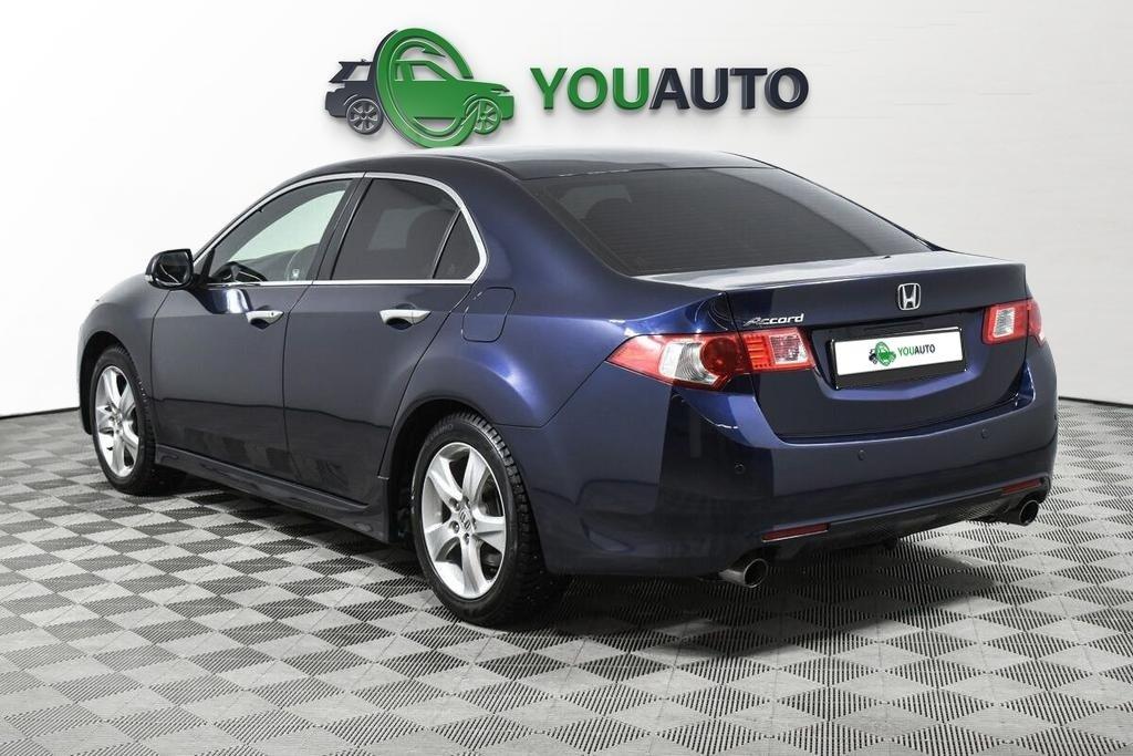 Honda Accord 2010, синий