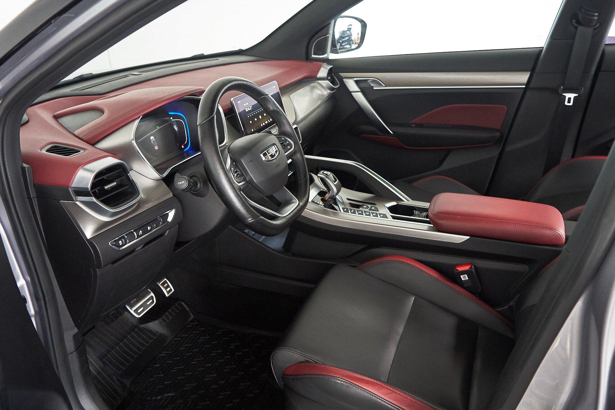 Geely Coolray 2020, серебряный