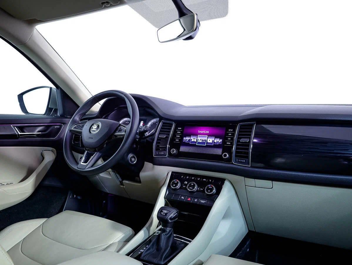 Skoda Kodiaq 2021, бежевый