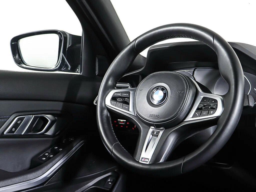 BMW 3 серии 2021, серый