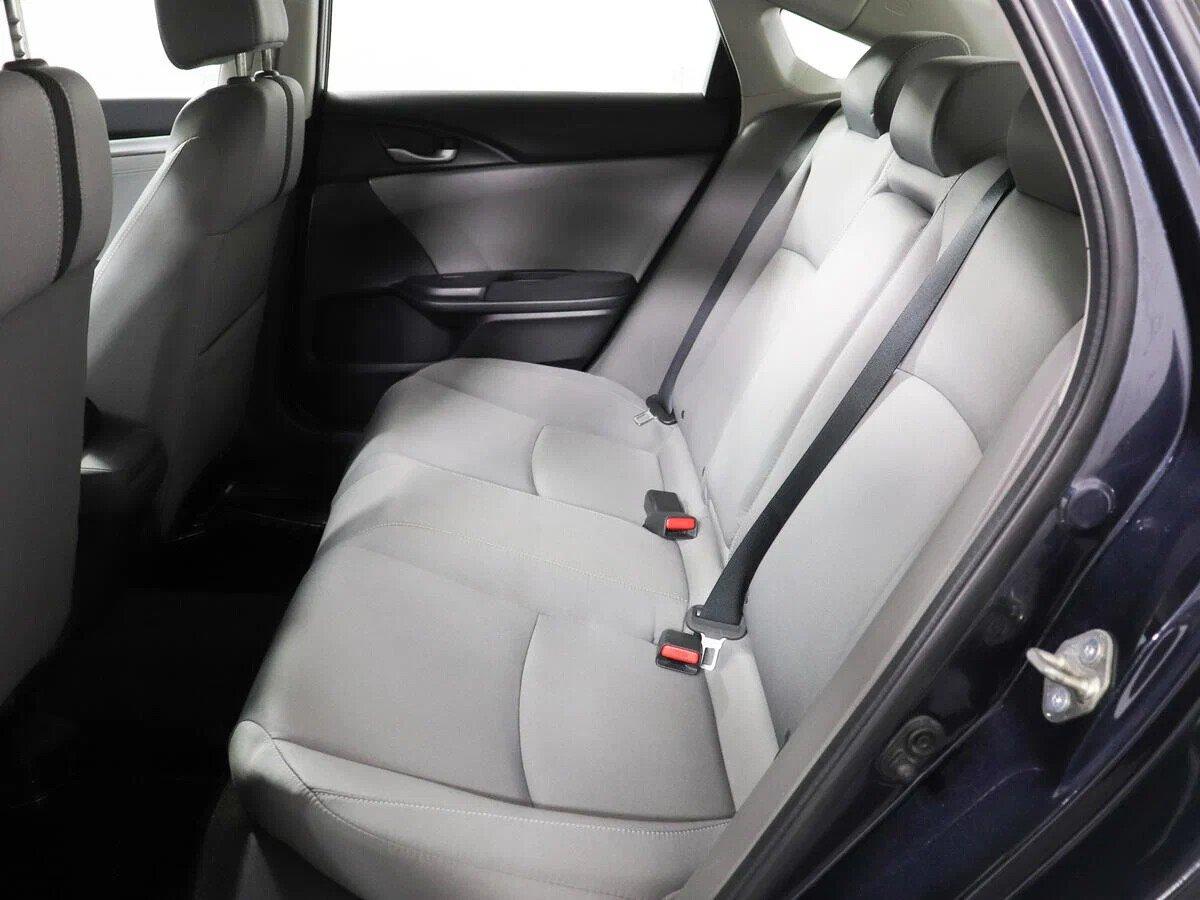 Honda Civic 2018, серый