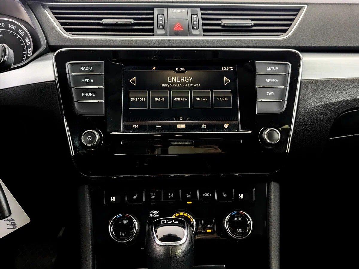 Skoda Superb 2019, серый