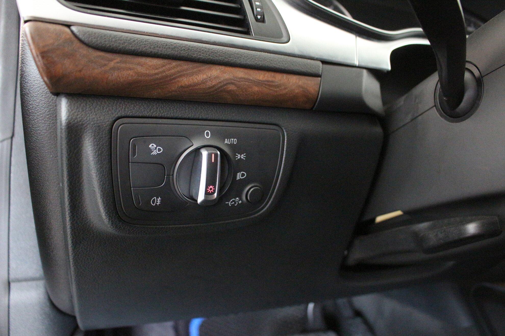 Audi A7 2012, черный