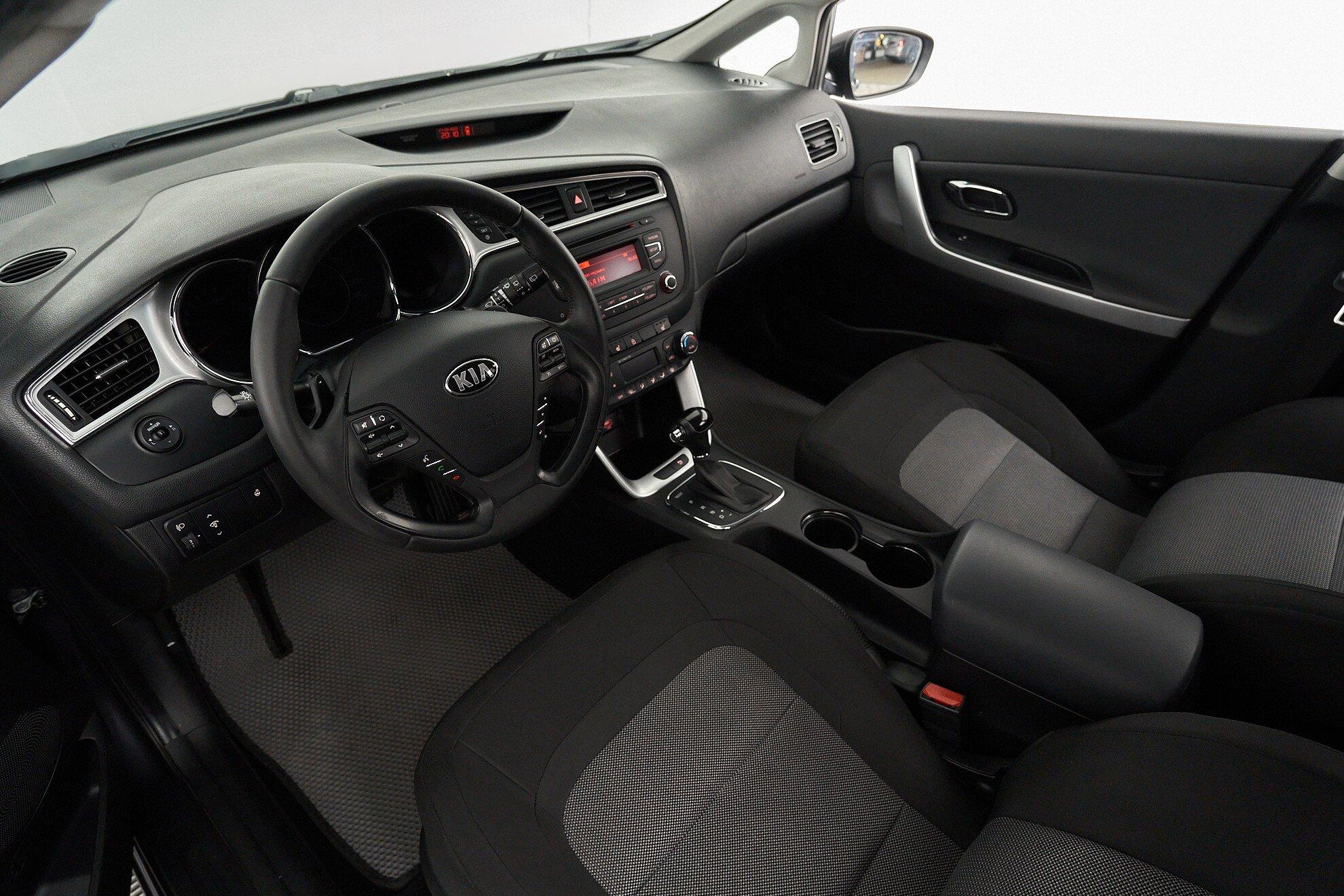 Kia Ceed 2017, серый