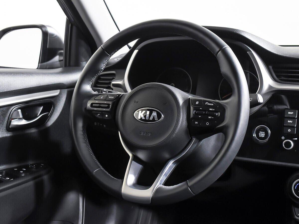 Kia Rio 2021, серый