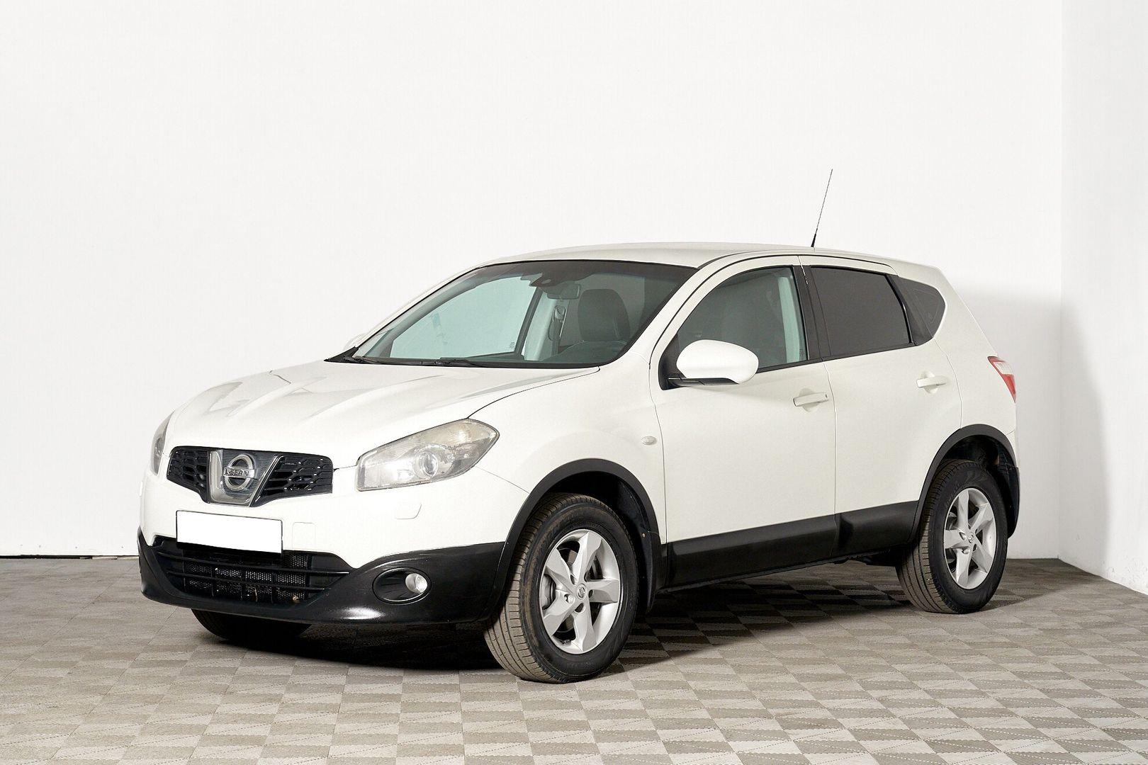 Nissan Qashqai 2012, белый