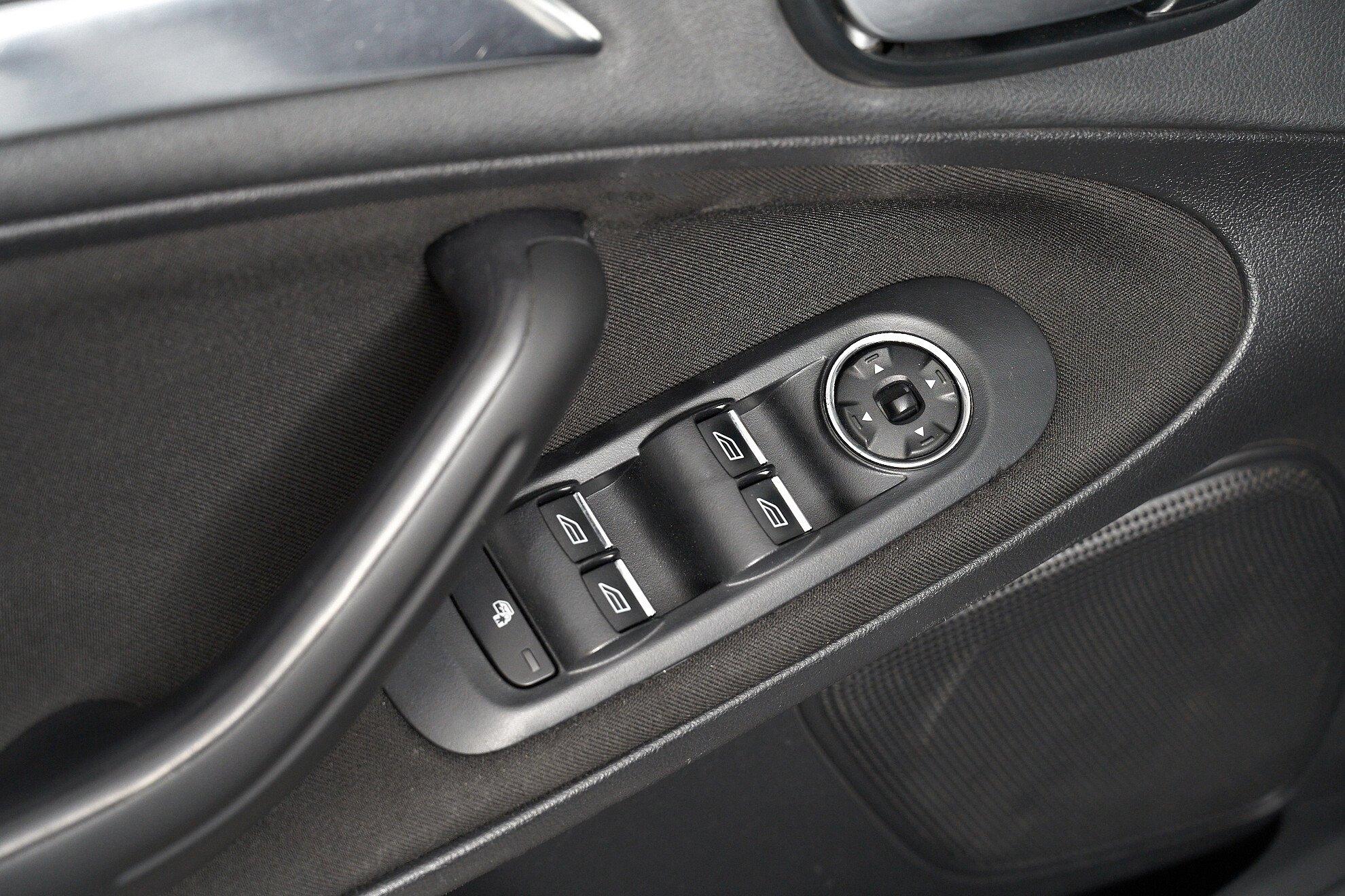 Ford S-MAX 2012, белый