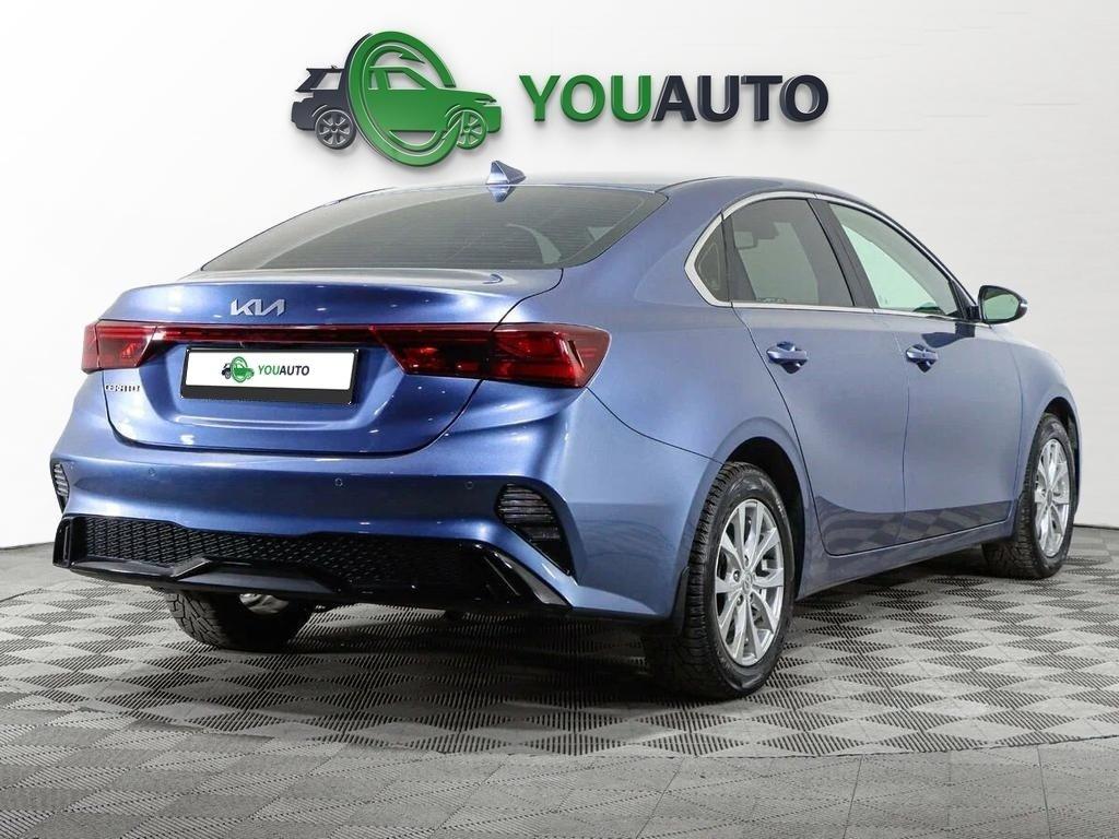 Kia Cerato 2022, синий
