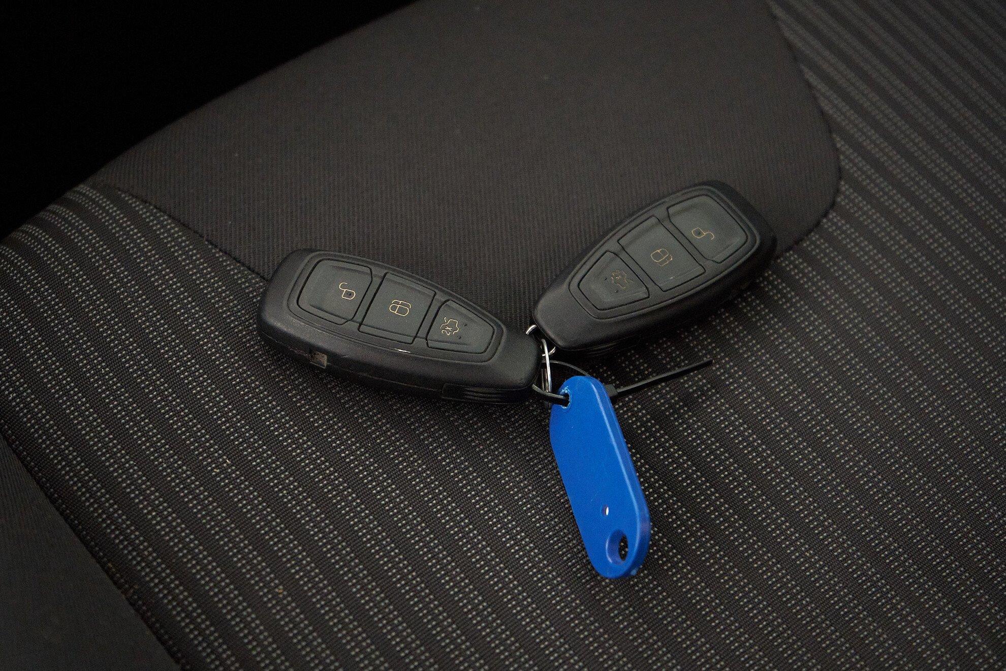 Ford Focus 2014, черный