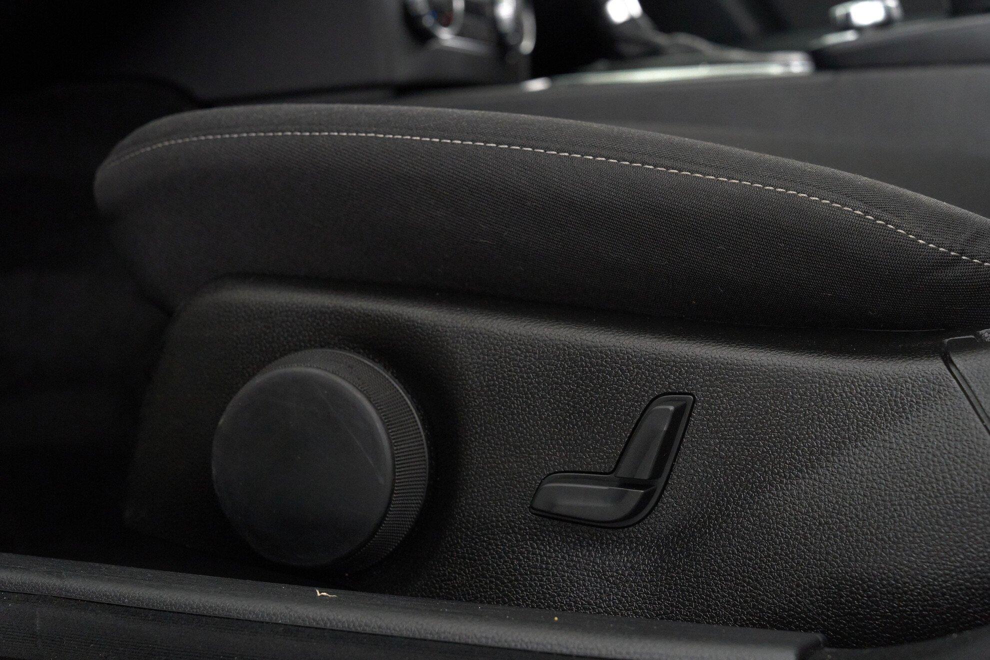 Mercedes-Benz C-Класс 2012, белый