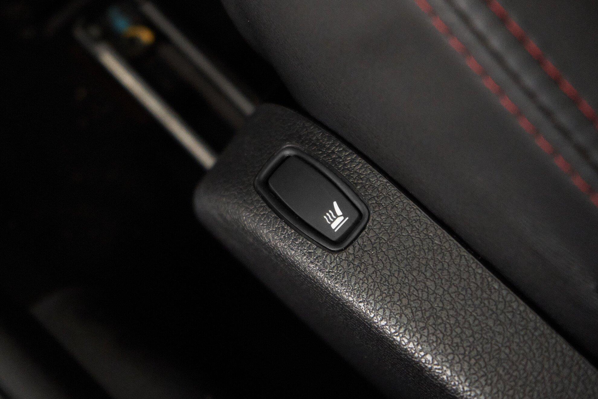 Renault Duster 2015, черный