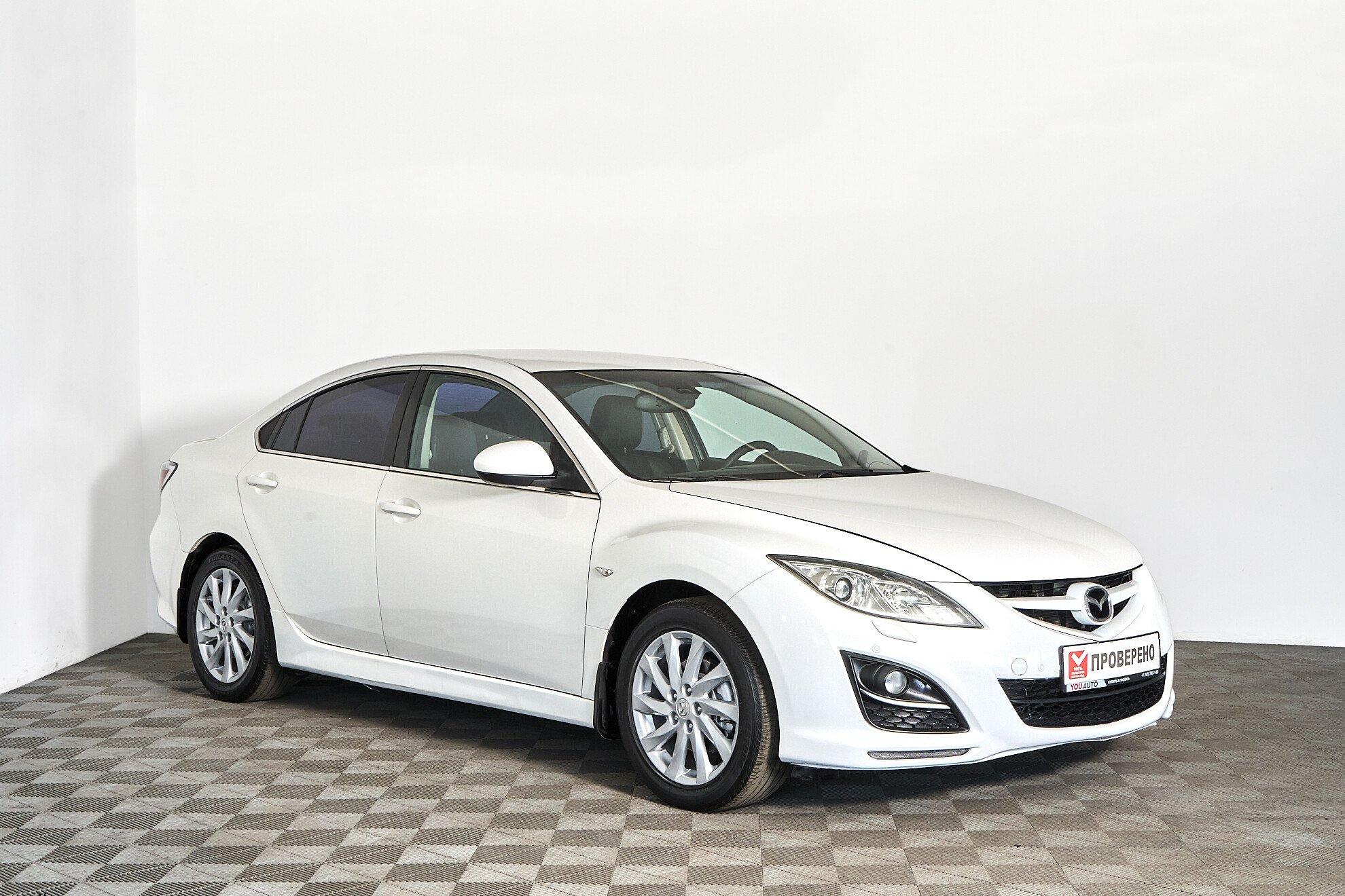Mazda 6 2010, белый