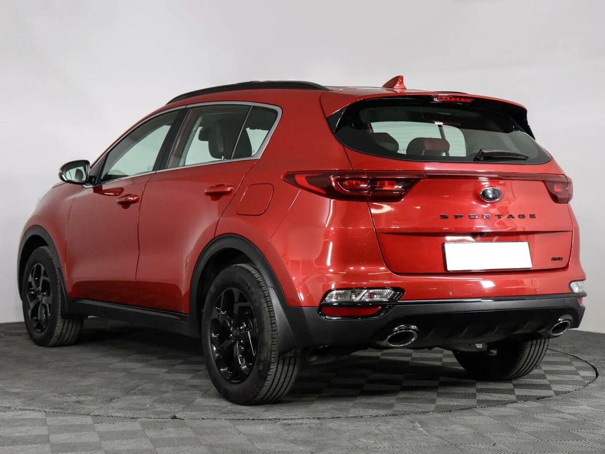 Kia Sportage 2021, красный