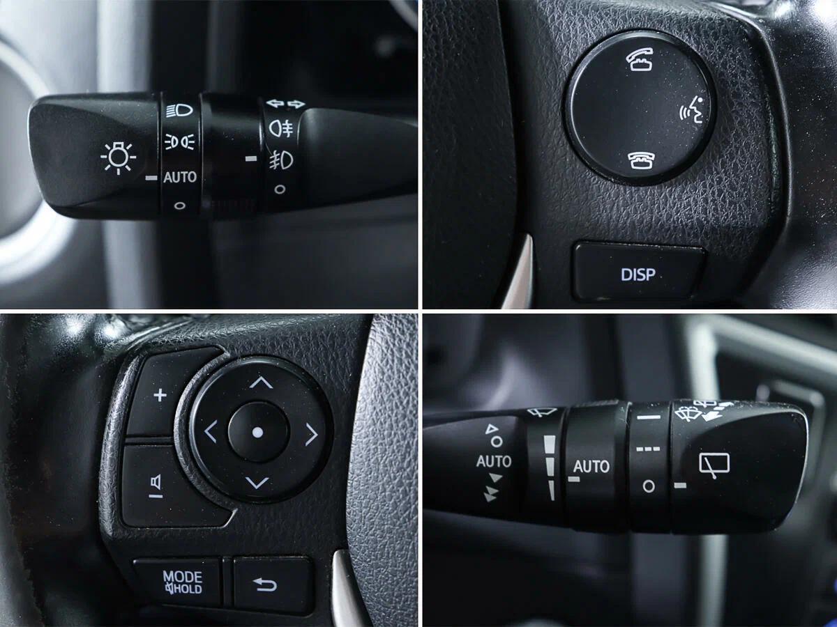 Toyota Auris 2014, серебряный