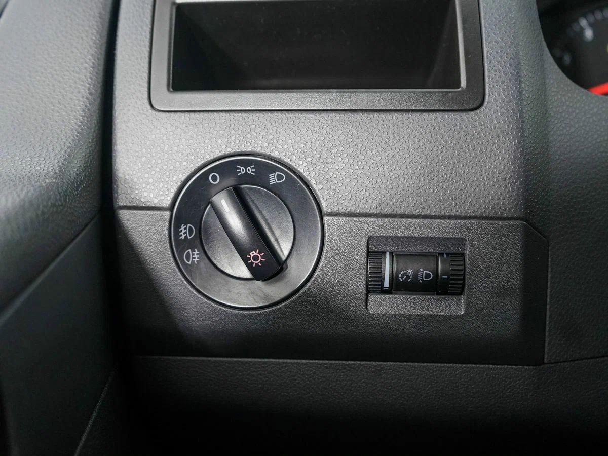 Volkswagen Caravelle 2008, черный