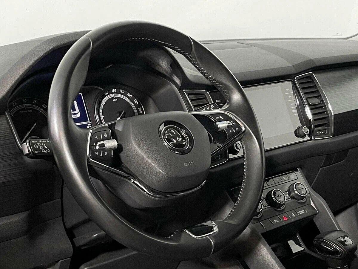 Skoda Kodiaq 2021, серый
