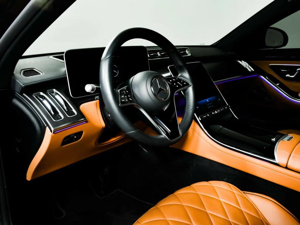 Mercedes-Benz S-Класс 2020, черный